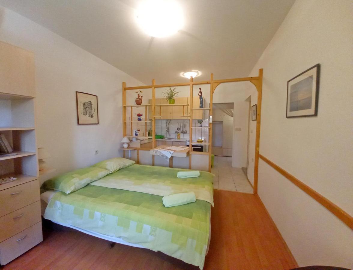 Holiday Apartments Ruzica, ペシュチャーナ・ウヴァラ エクステリア 写真