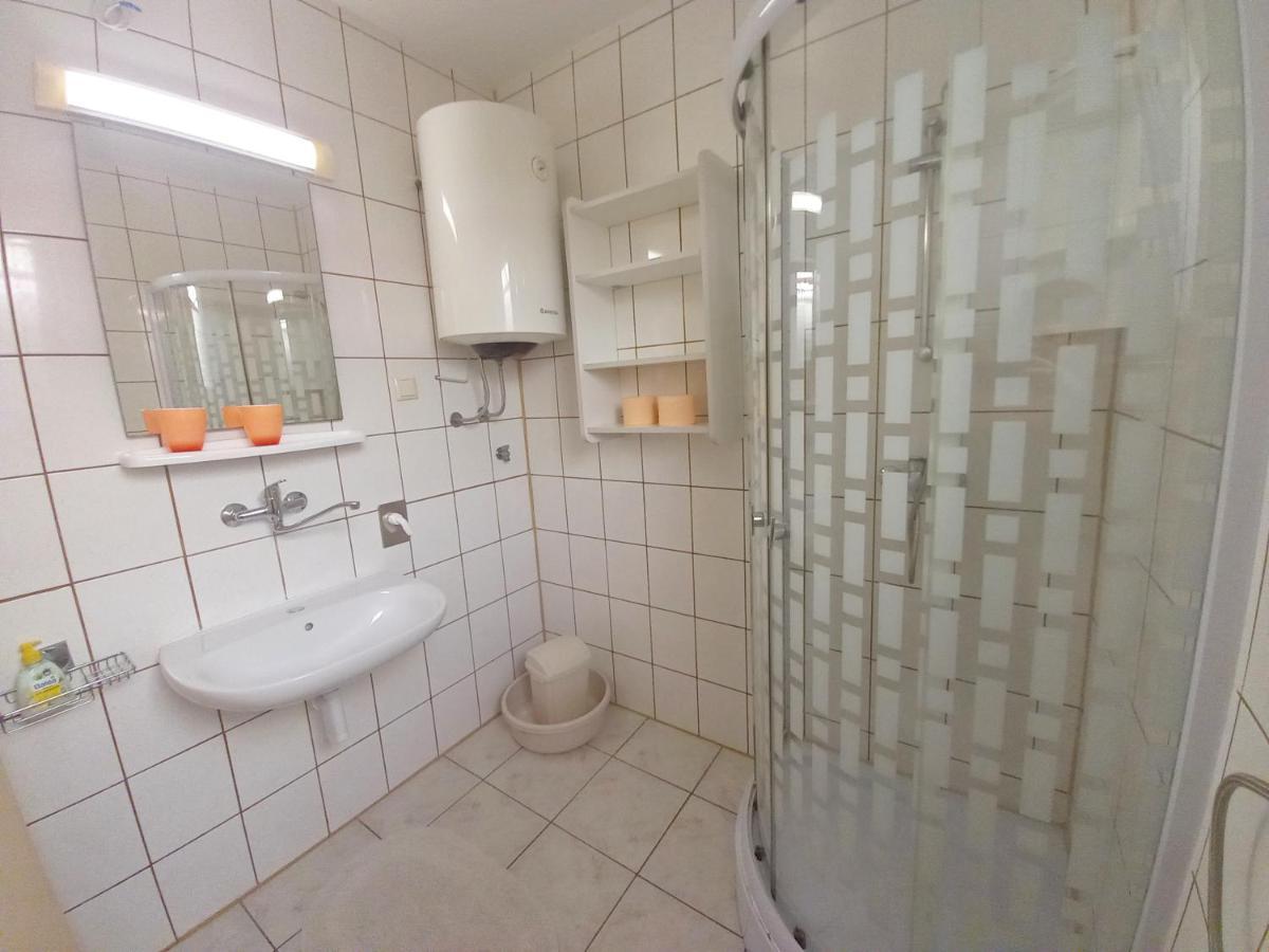 Holiday Apartments Ruzica, ペシュチャーナ・ウヴァラ エクステリア 写真
