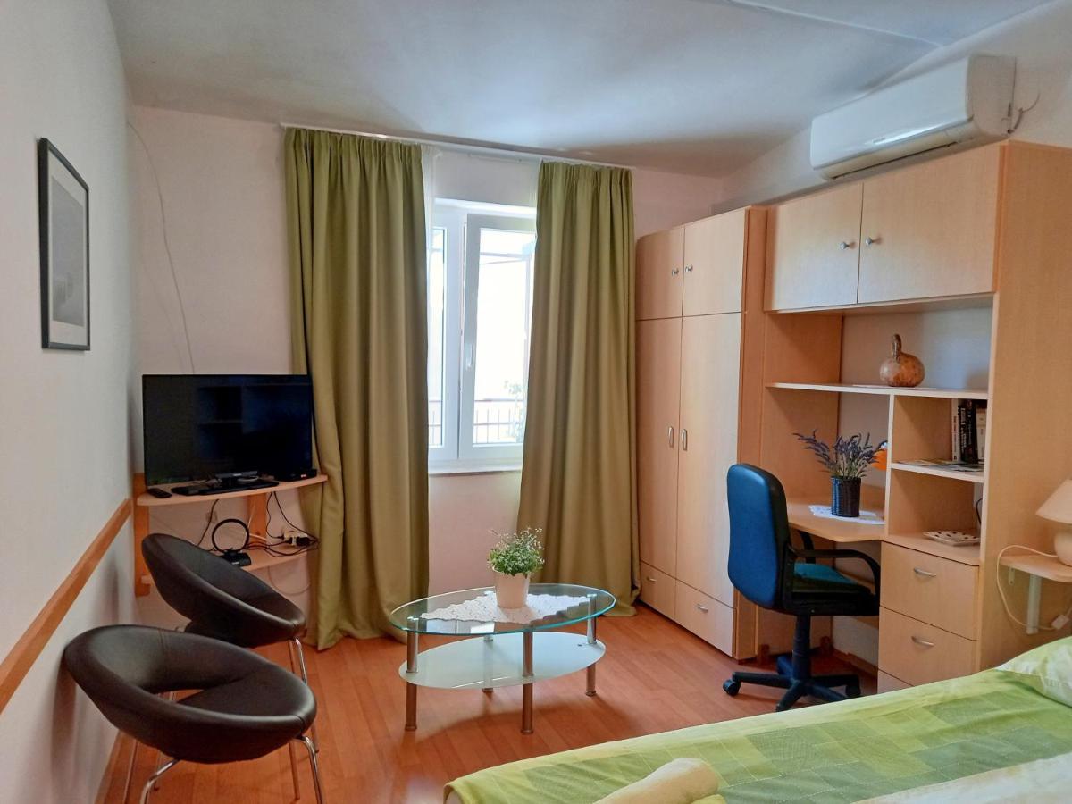 Holiday Apartments Ruzica, ペシュチャーナ・ウヴァラ エクステリア 写真